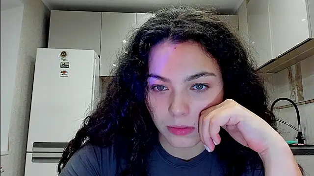 Chatroom XXX en direct de Dianasi