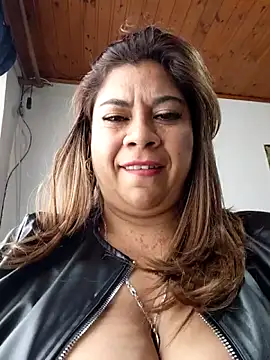 Sembang XXX Secara Langsung Laura-Hernandez