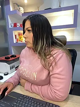 isabella_horney_'s Live XXX Chat