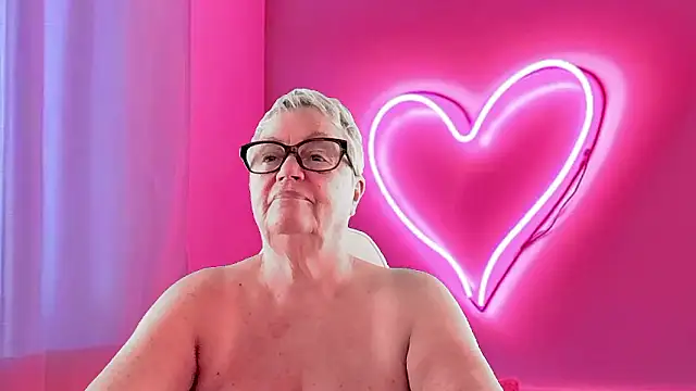 Mystery-Grandmother Webcam-Show