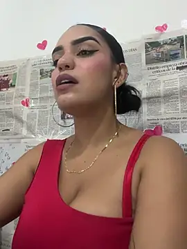 Chat XXX en directo de Sara-77