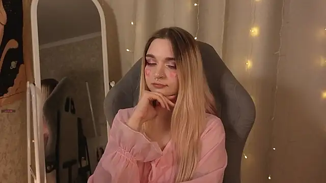 Онлайн чат XXX lucylucious