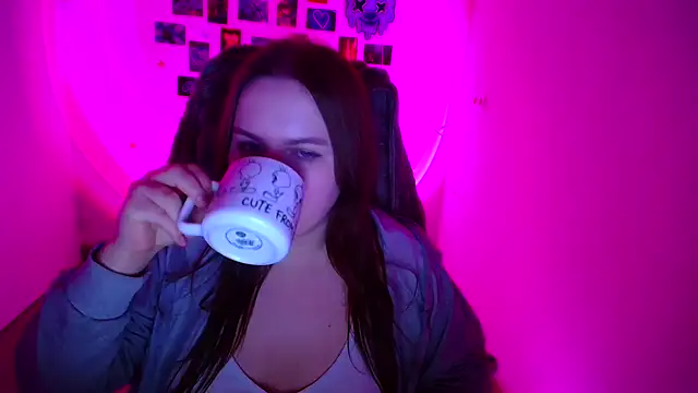 Kitty_Mia_Kitty Live XXX-chat