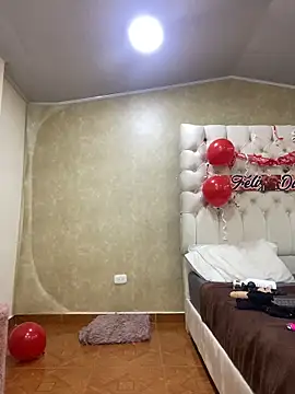 La_Crespa_x Adlı Modelin Canlı XXX Sohbeti