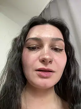 XXX chat uživo modela lunalovelee