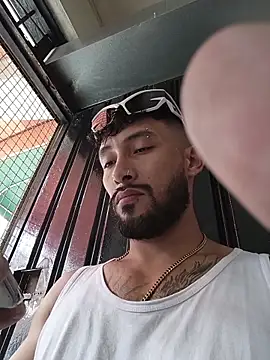 Kingbigcock23cm 现场XXX聊天