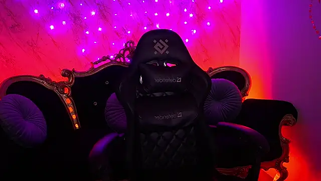 Chatroom XXX en direct de CuteeFoxy