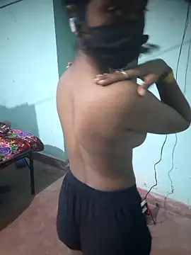 RoohbabeのライブXXXチャット