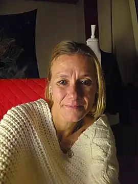 yola181 Chat XXX in diretta