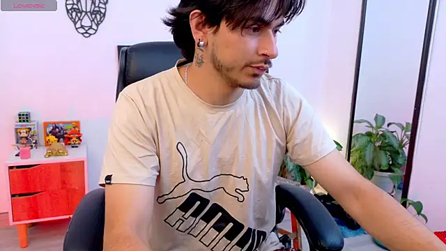 Elian_savoy élő XXX-chatje