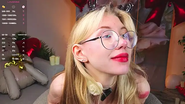 UdelaAllston live XXX chat