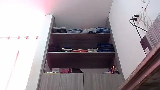 nicolle_milf1978's Live XXX Chat