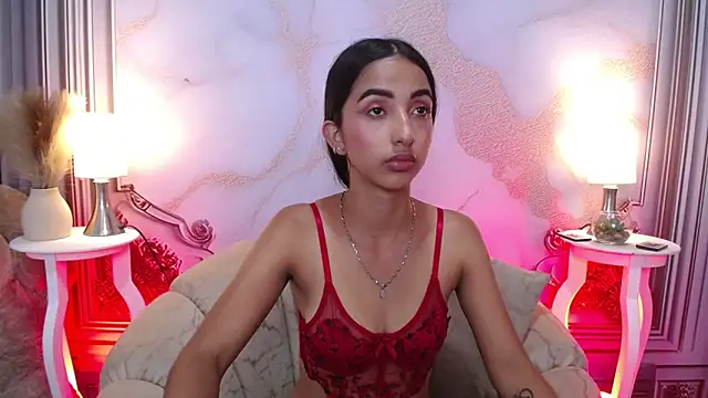 MilkyLally: онлайн-секс-чат