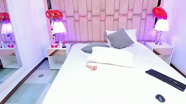 IvyyLee Chat XXX live