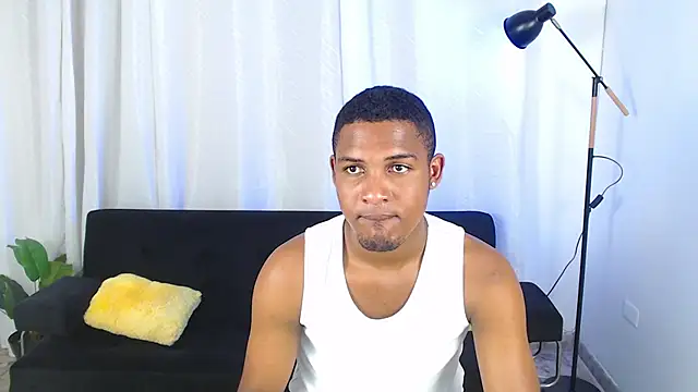 Show de webcam de MaxCum18_