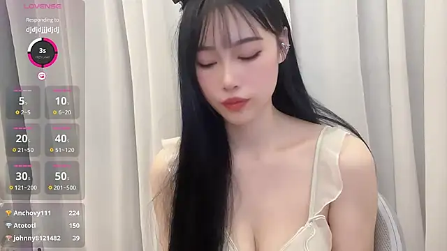 hayuyuyu 在線直播表演