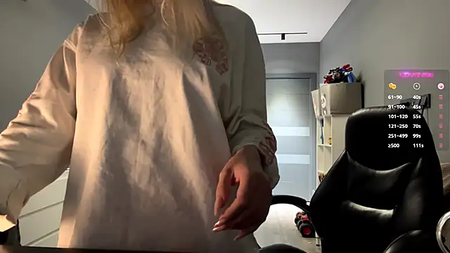 XXX chat uživo modela SoftnessMila