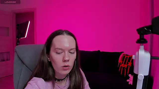 XXX chat uživo modela SharkyBaby