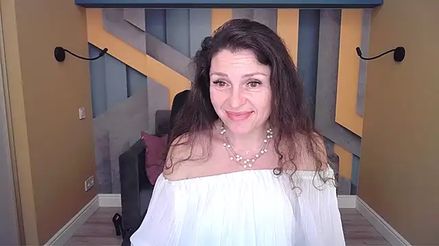 Онлайн чат XXX EllaLong