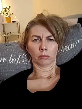 Chat +18 de stellahere8 ao vivo