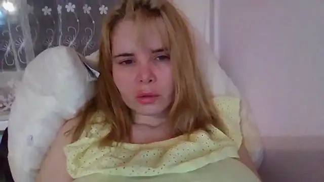 HornyElena: απευθείας συνομιλία ΧΧΧ