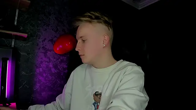 AlexxSweet 现场XXX聊天