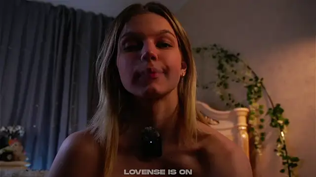 EdlinAlliston élő XXX-chatje