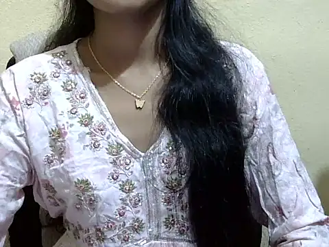 Khushi_v's Webcam Show