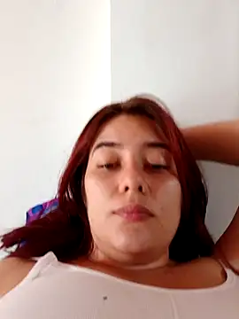 Show modela ItzelCarter04 na web-kameri