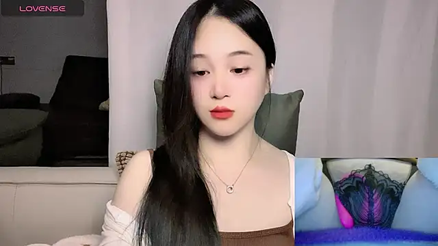 woaiqinqin Chat XXX live