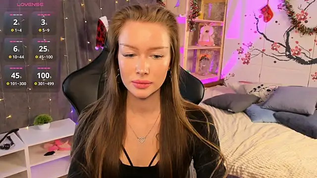 دردشة LinaMikaya الجنسية المباشرة