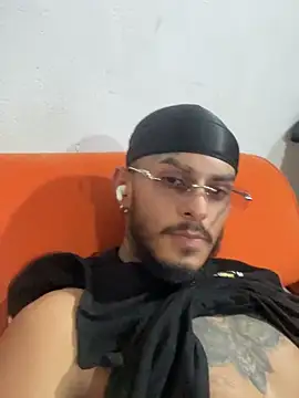 แชท XXX สดของ liyamjunior