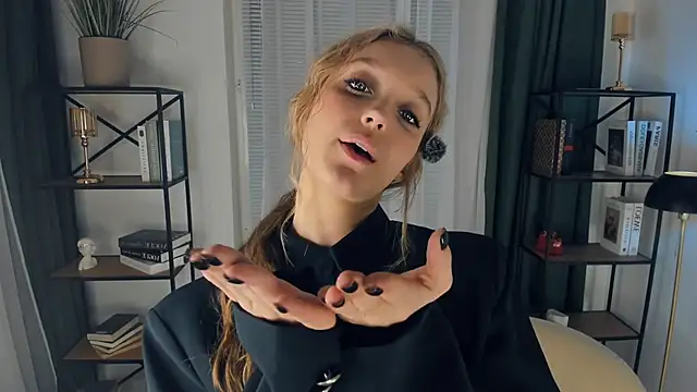 SerrenaAa Live XXX Chat