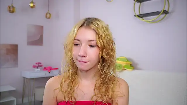 SunnivaCovil 网络视讯表演