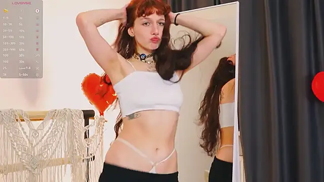 LeelooYolo Chat XXX live