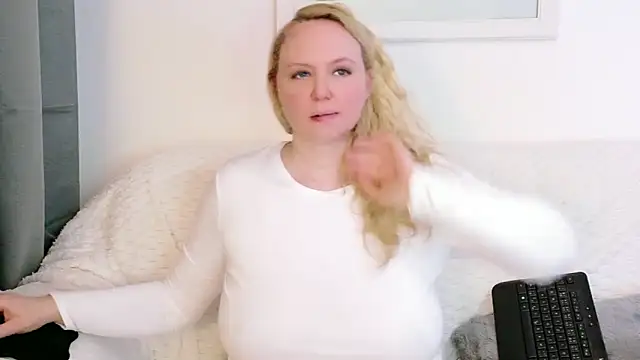 Sarah4you – Naživo XXX chat