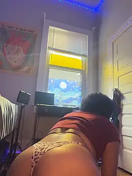 Chat XXX ao vivo de Lunalovesyou8