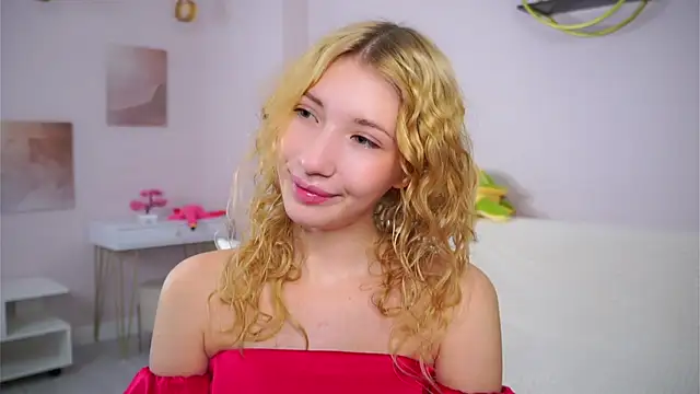 SunnivaCovil élő XXX-chatje