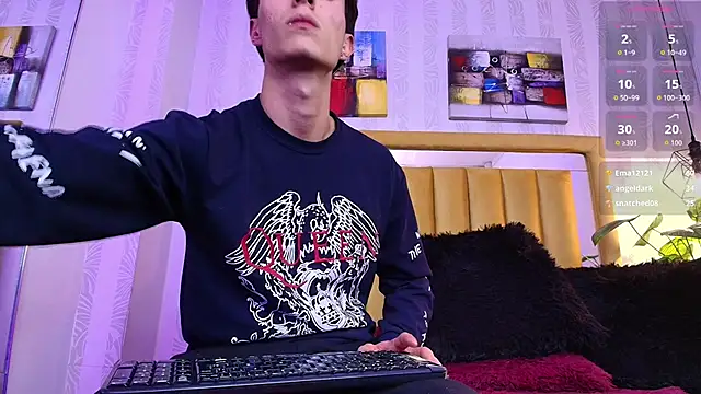 Chat XXX ao vivo de Ithan_Skin