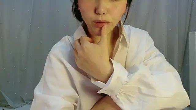 Živý XXX chat Mikaringooo___