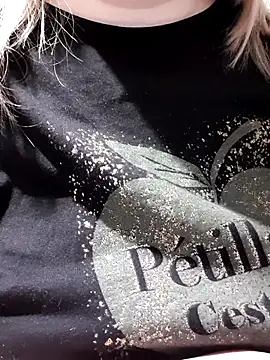 Missy_DM élő XXX-chatje