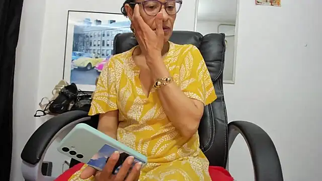 Aries_Mature's Live XXX Chat