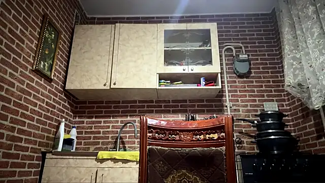 EmmaLeexth Adlı Modelin Canlı XXX Sohbeti