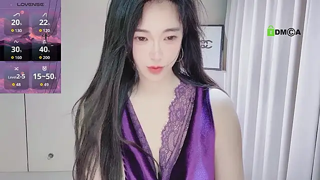 YunShan-33's Live XXX Chat