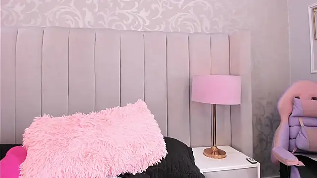 Evabellee: απευθείας συνομιλία ΧΧΧ