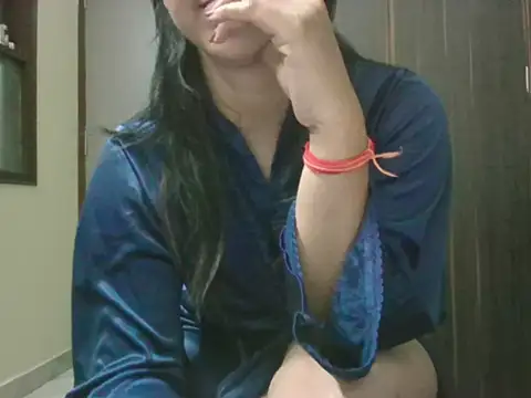 Adaa7 élő XXX-chatje