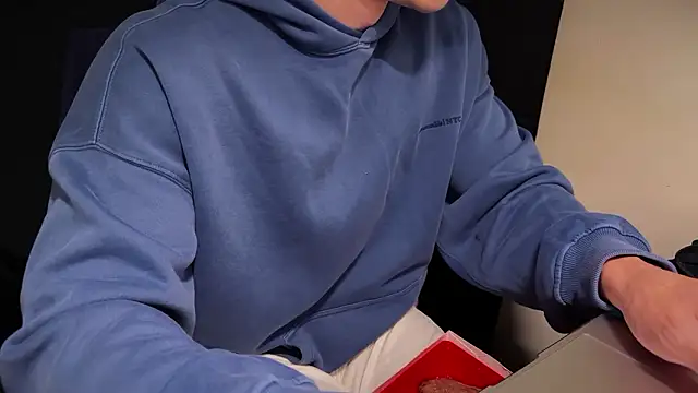 hao105's Live XXX Chat