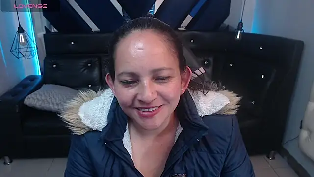 Rhachel_evans élő XXX-chatje