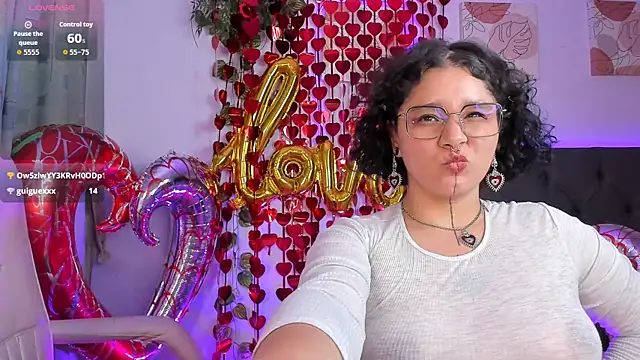 Chat XXX ao vivo de Sylvara_bx