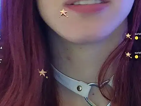 ninaa_fox élő XXX-chatje